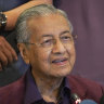 Malaysia's political stand-off could lead to snap election