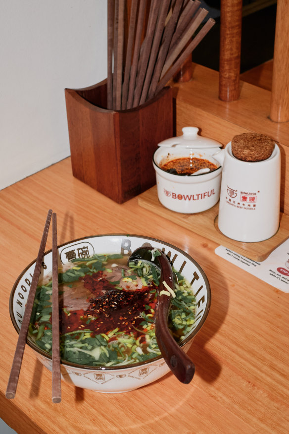 There are nooks for solo noodle-slurpers.