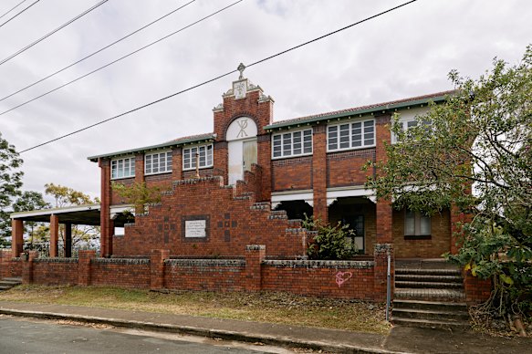 St Carthage’s opened as a Catholic school in 1929. The school closed in 1976.