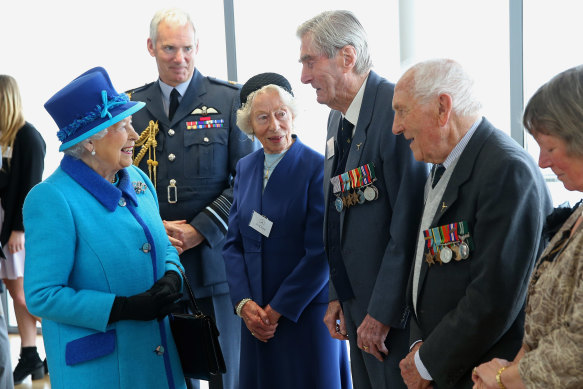 The Queen meets wing commander Paul Farnes (centre) and others in 2015.