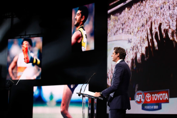AFL boss Gillon McLachlan says the grand final won't clash with the VRC Derby.