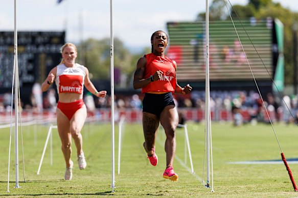 Shar’Carri Richardson wins the Stawell Gift.