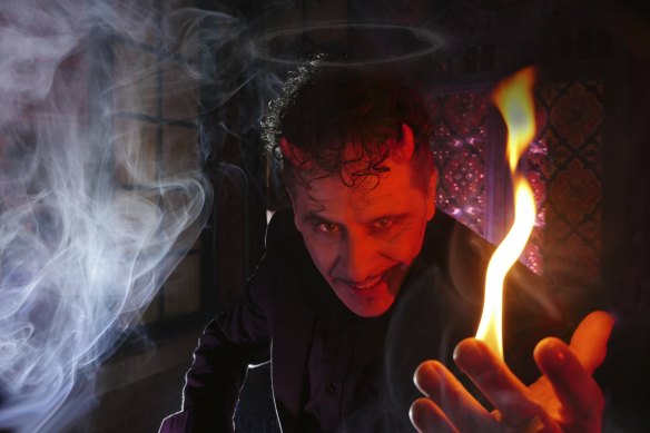 Magician Sam Angelico features in the 2021 Victorian Seniors Festival.