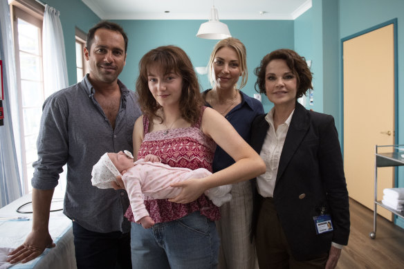 Alex Dimitriades, Alexandra Jensen, Kate Jenkinson and Sigrid Thornton lead the sprawling cast of <i>Amazing Grace</i>.