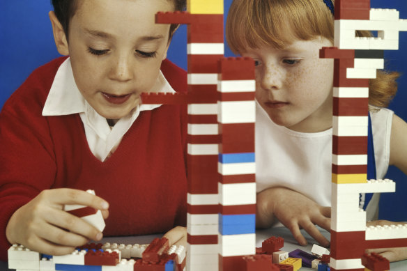 An image from one of Lego’s vintage ad campaigns.