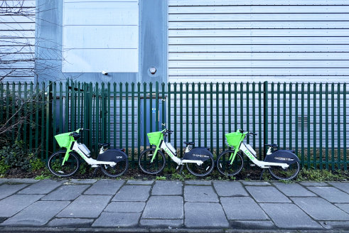 How do we differentiate between e-bikes and bikes? Let’s cycle through the options.