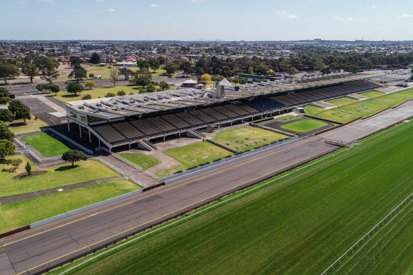 Sandown is ripe for urban development, but some trainers insist the industry should not let the racetrack go.