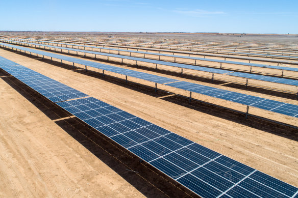 Limondale Solar Farm in Balranald, NSW.