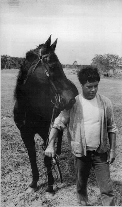 Hayden Haitana leading Fine Cotton to consorting squad detectives on October 30, 1984.