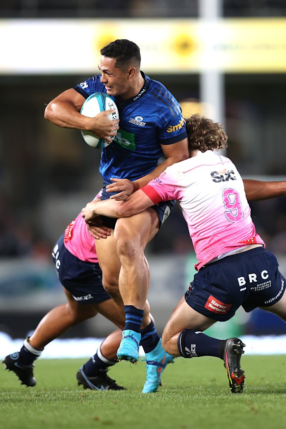 RTS jumps into the Rebels defence.