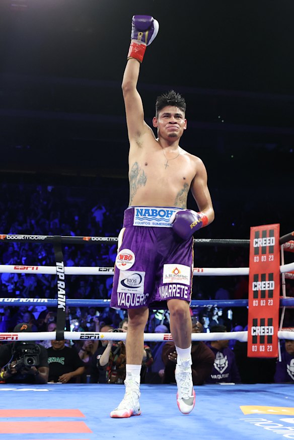 Emanuel Navarrete celebrates his victory.