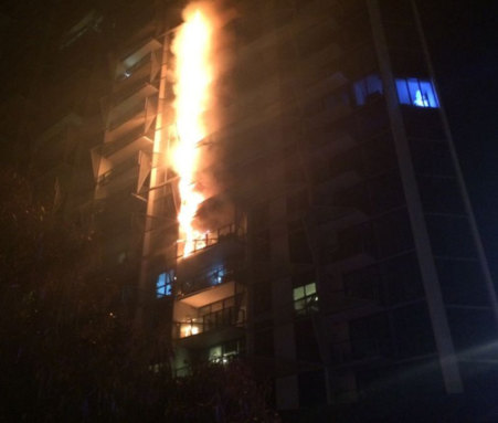 The Lacrosse building in Docklands burns in November 2014.