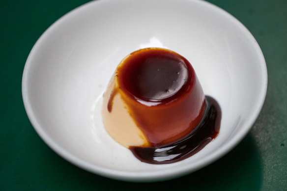 10 William St’s flan vermouth.