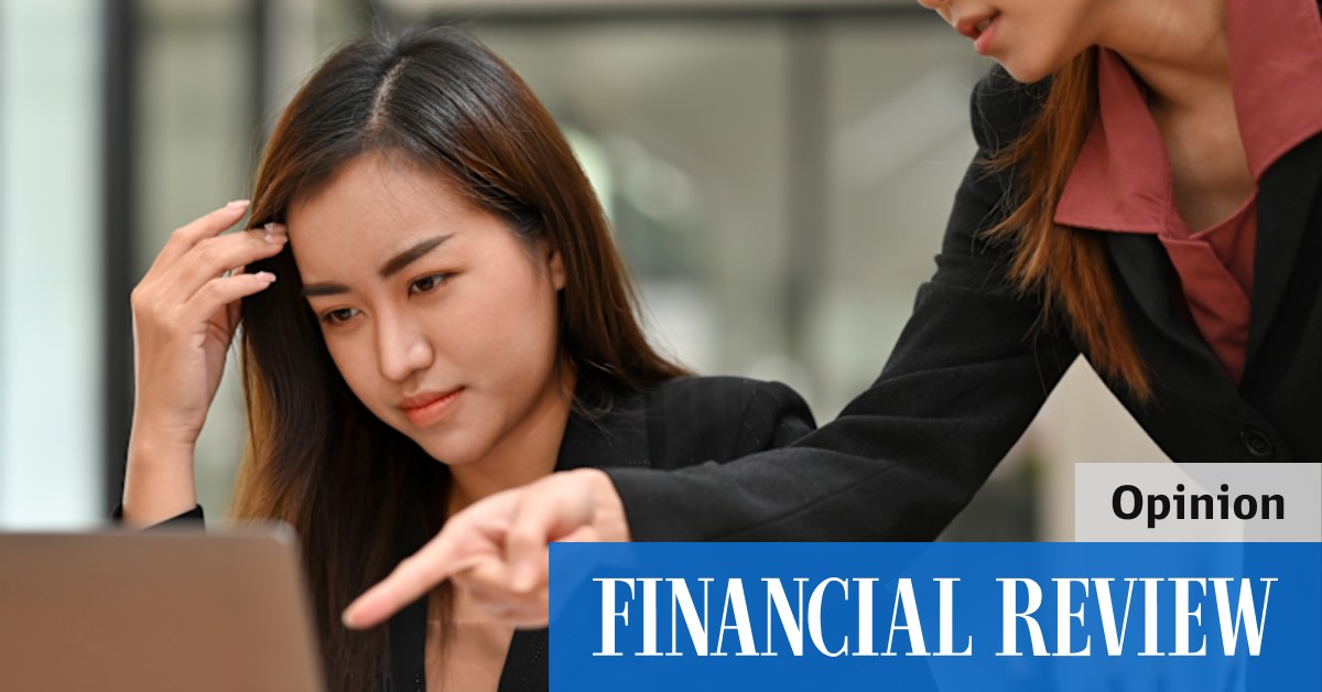 It pays to kiss up and kick down in the workplace