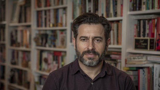 ABC investigative journalist Linton Besser has been named the new host of Media Watch.