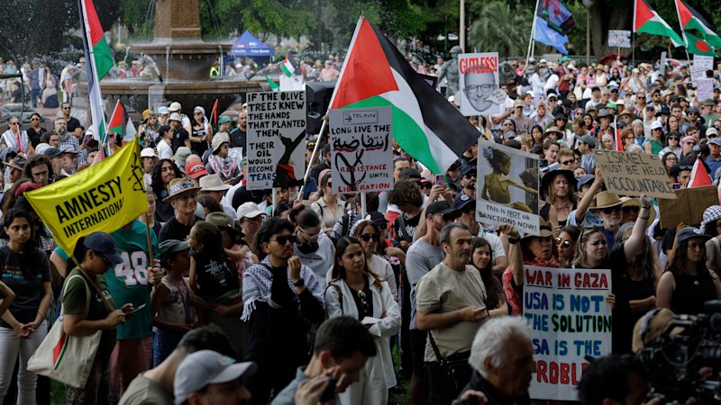 Labor MPs to defy protest restrictions for Israeli president visit