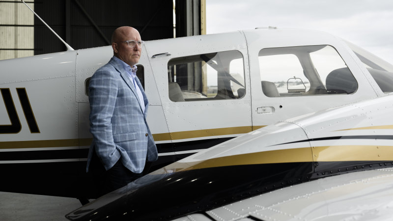 Flight path changes from new Sydney airport threaten pilot schools