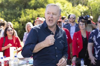 Opposition Leader Anthony Albanese will make the announcement in Perth on Sunday.