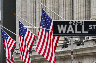 Le perdite di Wall Street hanno subito un'accelerazione verso la fine della sessione.  