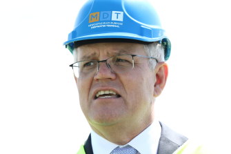 Prime Minister Scott Morrison needs to create the right environment for firms to embrace carbon reduction. 