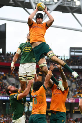Nick Frost wins a lineout.