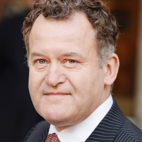 Communing with the dearly departed, Princess Diana's former butler Paul Burrell.