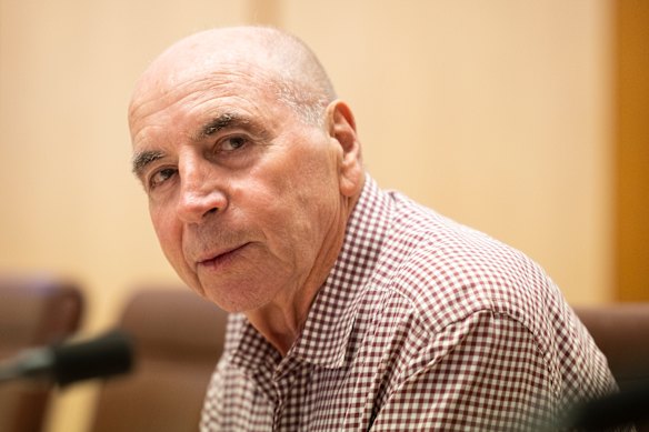 Former RBA governor Bernie Fraser is one of several senior economists to argue the capital gains tax concession needs to change.