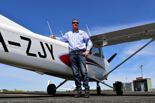 Farmer and pilot Peter McDonald has been rescuing people affected by the floods in his Cessna 172 Skyhawk and transporting them to safety.