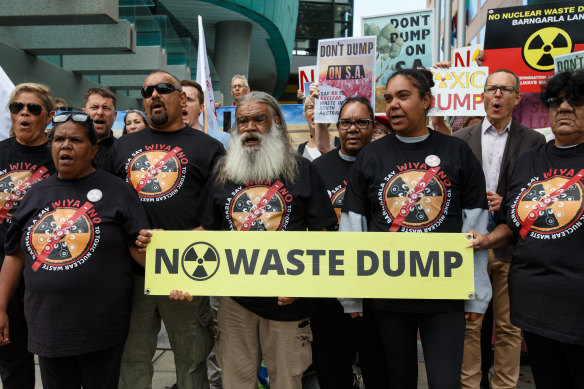 Traditonal owners oppose the Kimba dump site in South Australia.