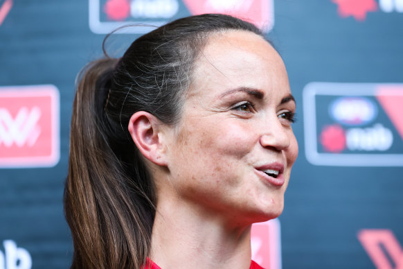 There is strong support for Daisy Pearce to become the senior coach of a men’s AFL team.
