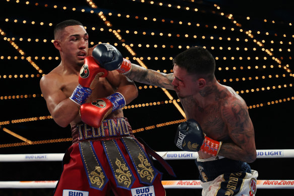 George Kambosos punches Teofimo Lopez at Madison Square Garden.
