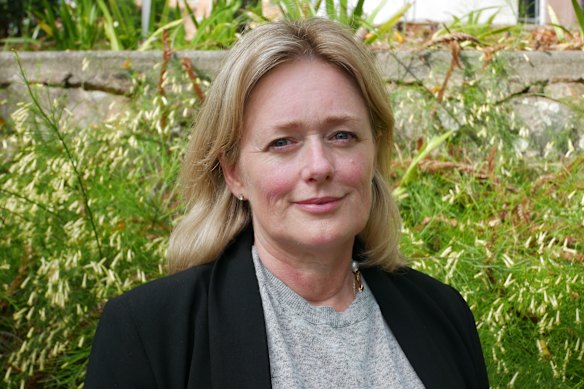 O prefeito de Redlands, Jos Mitchell, foi um dos três vereadores que votaram contra a moção para encerrar o shopping.