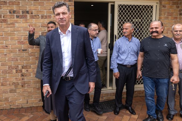 El líder de la oposición, Angus Taylor, se reunió la semana pasada con miembros de la comunidad asiria en Nueva Gales del Sur.