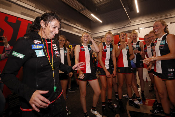 Saints coach Peta Searle (left) is the only female coach in the AFLW.
