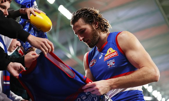 Marcus Bontempelli expects contract talks with the Western Bulldogs to go smoothly.