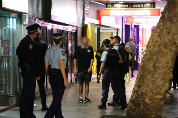 Police swooped on Kings Cross overnight as part of Operation Eris targeting bikie gangs and organised crime.