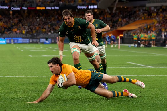 Ben Donaldson was too quick for the Springboks.