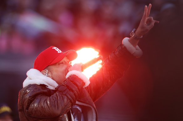 Jonathan Notley of Bliss N Eso performs during the 2022 NRL grand dinal match between the Penrith Panthers and the Parramatta Eels.