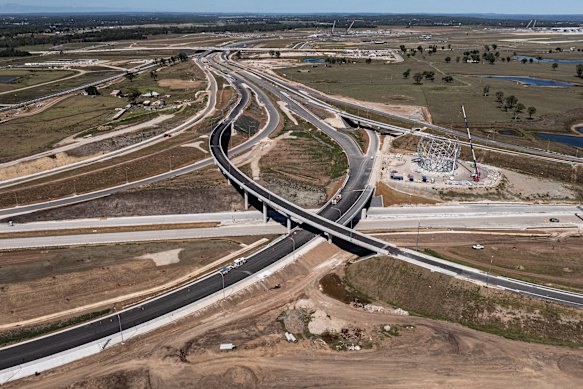 The M12 motorway will provide a link to the new Western Sydney Airport (top far right).