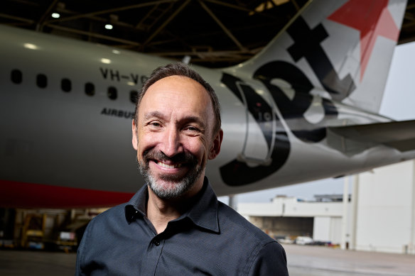 Jetstar CEO Gareth Evans will step down in December but gave no reason for leaving other than it was time to move on.