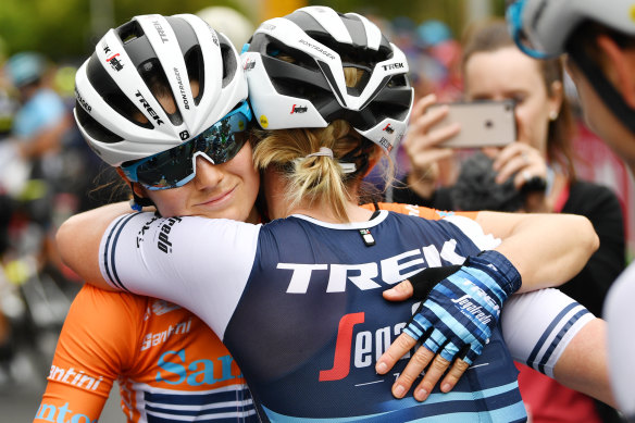 American Ruth Winder (left) celebrates after her triumph on Sunday.