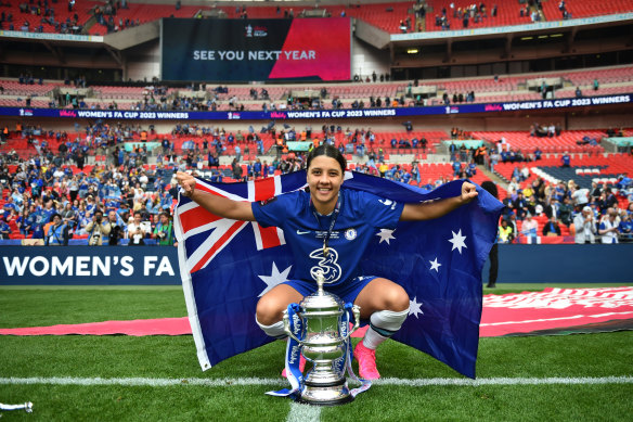 Sam Kerr started and ended her week carrying the Australian flag.