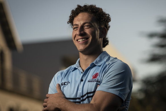 Mark Nawaqanitawase has re-signed with the Waratahs until the end of 2024.