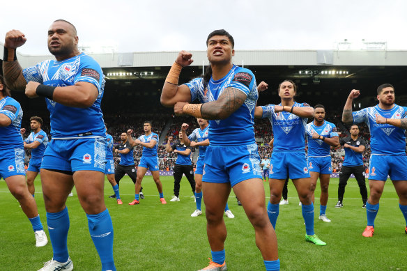 Junior Paulo and Brian To’o perform the Siva Tau against England.