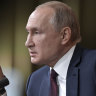 Kremlin boosting Trump, say US intelligence figures