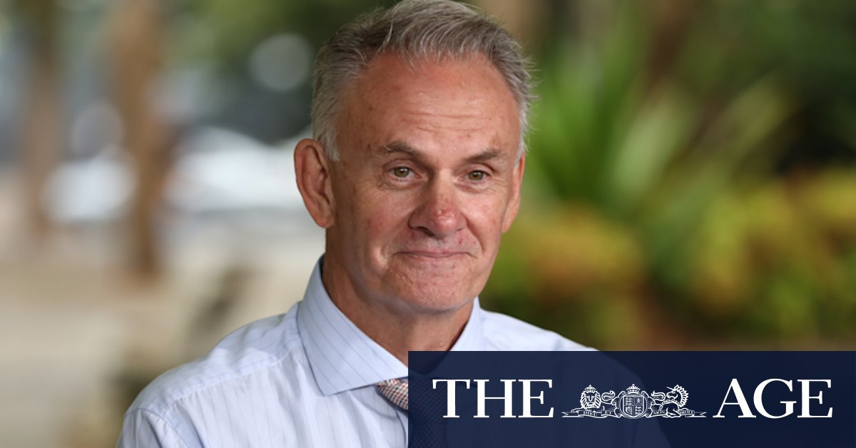 Mark Latham cleared of using mobile phone while driving - Vimarsana News