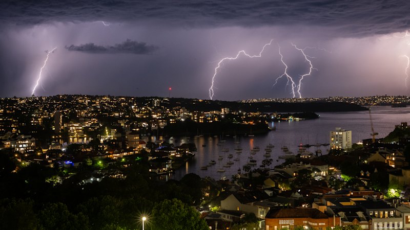 How two images portray the same storm amid confusion over BoM upgrade