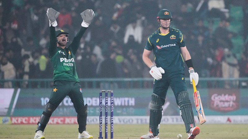 Australia crash to worst ever T20 defeat in Pakistan ahead of world cup
