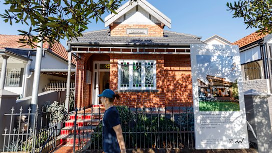 Agent enlists influencers to help sell $3.5 million home in hotspot suburb.