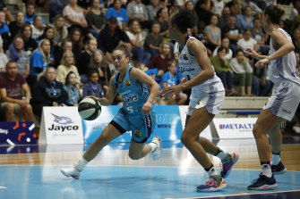 Southside Flyers Find Their Spark Against Adelaide Lightning